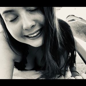 Meet your Posher, Shania